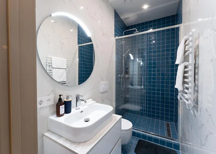 Sunlight Velvet Cozy Heart Of - Self Check-in * Riga